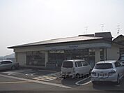 ファミリーマート　山科大宅店まで500メートル