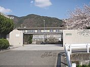 大宅中学校まで1200メートル