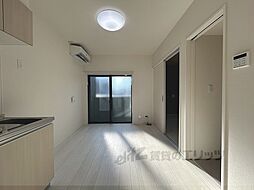 ハーモニーテラス淀下津町III 301 3階1DKのリビング/ダイニング