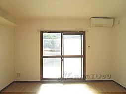 京阪本線 藤森駅 徒歩2分の賃貸マンション 4階1Kのリビング/ダイニング