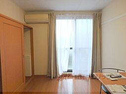 レオパレスヴィルヌーブ醍醐 111 1階1Kのリビング/ダイニング