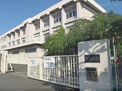 深谷小学校まで450メートル