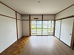 居間