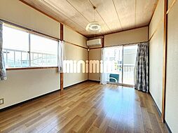 居間