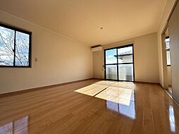 エル・プラド21　Ａ棟 201 2階2LDKのリビング/ダイニング