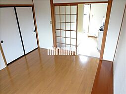 居間