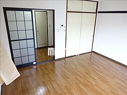 居間