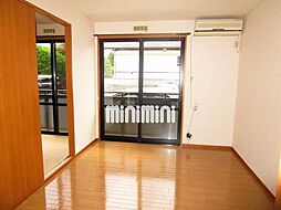 エスポアールB 102 1階2DKのリビング/ダイニング