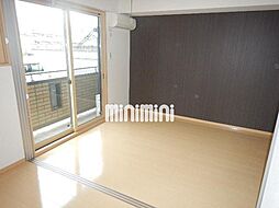 ティアラあづみ野 303 3階1LDKのリビング/ダイニング