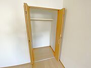 洋室6帖　クローゼット