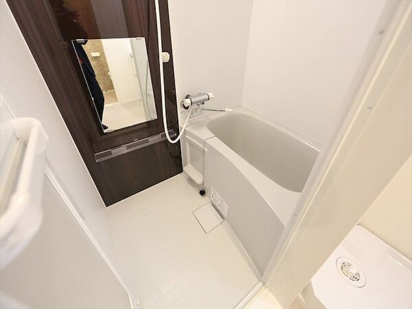 画像5:浴室暖房乾燥機付　24時間換気機能付バスルーム