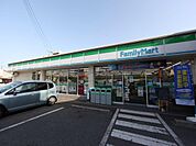 ファミリーマート 道徳通二丁目店 （コンビニ）（240m）