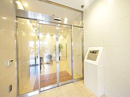 エントランス　防犯カメラ　オートロック　宅配BOX付