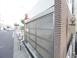 敷地内ゴミ捨て場