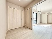 洋室5帖　クローゼット付　同仕様写真