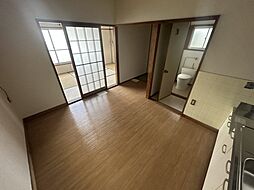 居間
