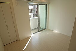 イーリス 101 1階1Kのリビング/ダイニング