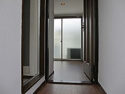 ライフピアストライプ 202 2階ワンルームのリビング/ダイニング