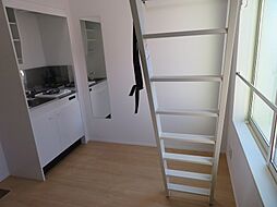 フェリスオータム 204 2階ワンルームのリビング/ダイニング