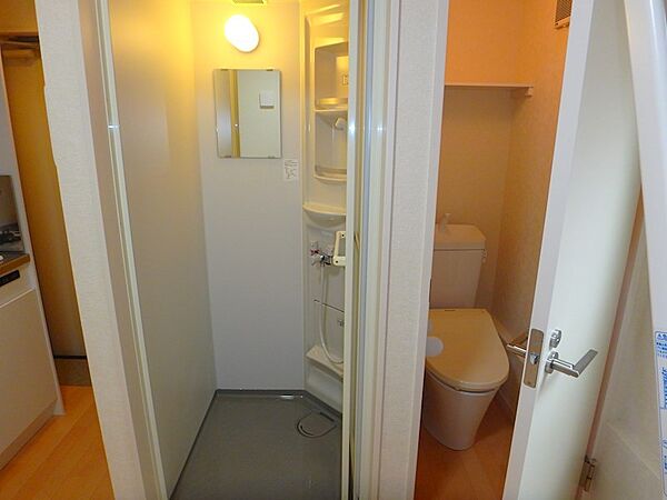 シャワールーム