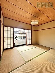 居間