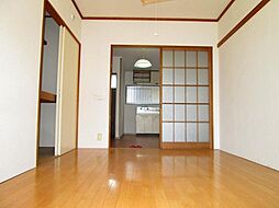 居間