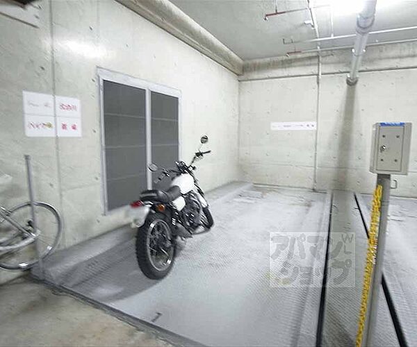 画像21:バイク専用駐輪スペースです