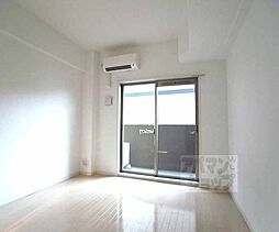 JR山陰本線 円町駅 徒歩8分の賃貸マンション 3階1Kのリビング/ダイニング