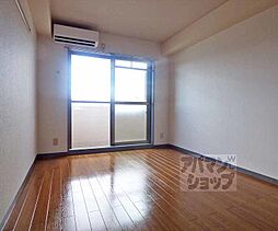 グランディヨン百万遍 406 4階1Kのリビング/ダイニング