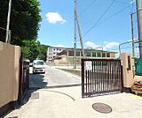 衣笠中学校まで1361m