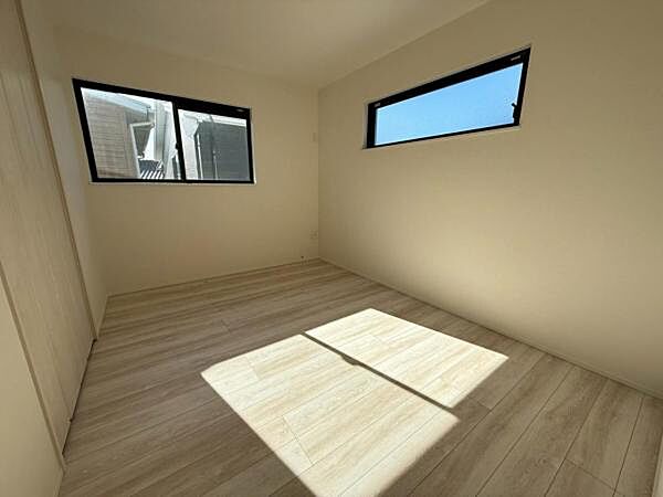 洋室を拡大表示