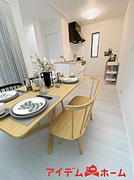 春日井市篠木町2　B号棟 3LDKのリビング/ダイニング