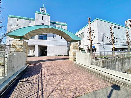 名古屋市立東星中学校(730m)