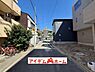 外観：前面道路 平日・土日問わずご案内致します！お気軽にお問合わせ下さい♪