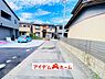 外観：前面道路 平日・土日問わずご案内致します！お気軽にお問合わせ下さい♪ 