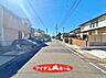 外観：前面道路 平日・土日問わずご案内致します！お気軽にお問合わせ下さい♪ 