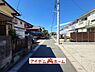 外観：前面道路 平日・土日問わずご案内致します！お気軽にお問合わせ下さい♪ 