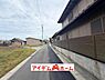 外観：前面道路 平日・土日問わずご案内致します！お気軽にお問合わせ下さい♪ 