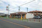 コンビニ(300m)