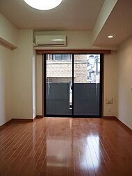 ルーブル武蔵小山 5階1Kのリビング/ダイニング