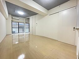 JR山手線 目黒駅 徒歩7分の賃貸マンション 2階1LDKのリビング/ダイニング