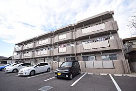 ユーミークレイン 203号室 ｜ 栃木県宇都宮市鶴田町1434-1（賃貸マンション2LDK・2階・53.98㎡） その1