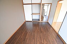 居間