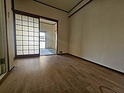 居間