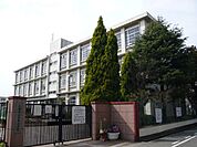 小学校「尼崎市立水堂小学校まで688m」