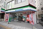 ファミリーマート勝山通り店(コンビニ)まで83m