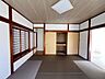 和室：畳の落ち着く空間で過ごす時間は、癒しのひとときにも