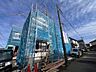 外観：見通しの良い道路で車の運転も安心です。