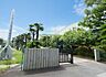 周辺：成田市立新山小学校 徒歩15分。 1150m