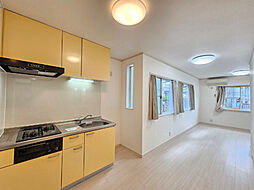 シルキーハウスウチダ 2階ワンルームのリビング/ダイニング